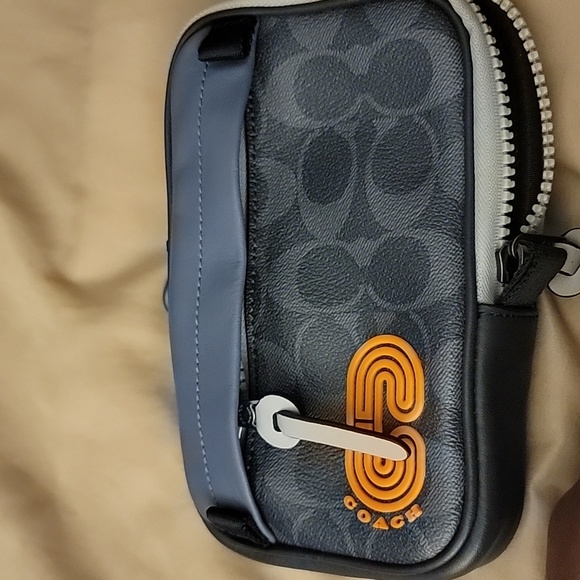 Coach cell phone holder - Picture 7 of 7